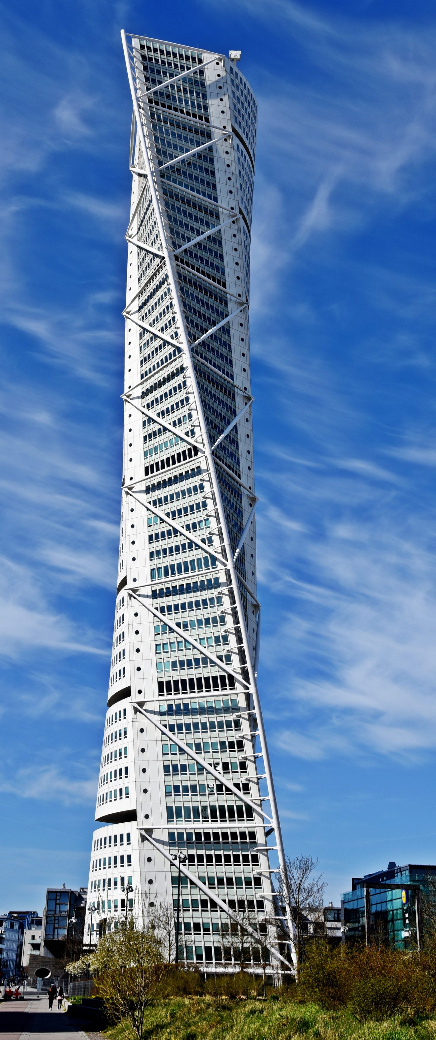 Turning Torso and Vastra Hamnen Walk