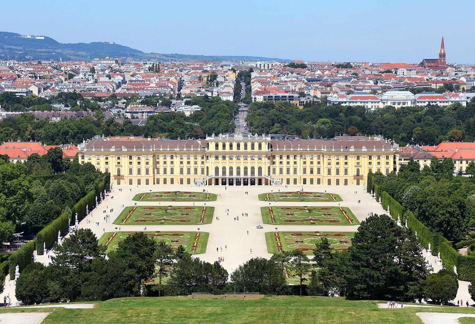 Schonbrunn Palace and Gardens Guided Tour