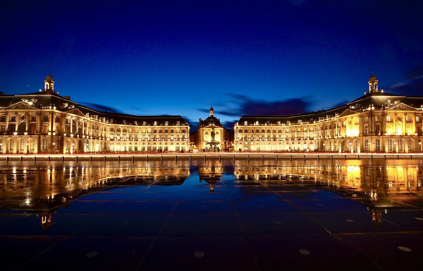 The Garonne riverfront and eighteenth century facades of Bordeaux