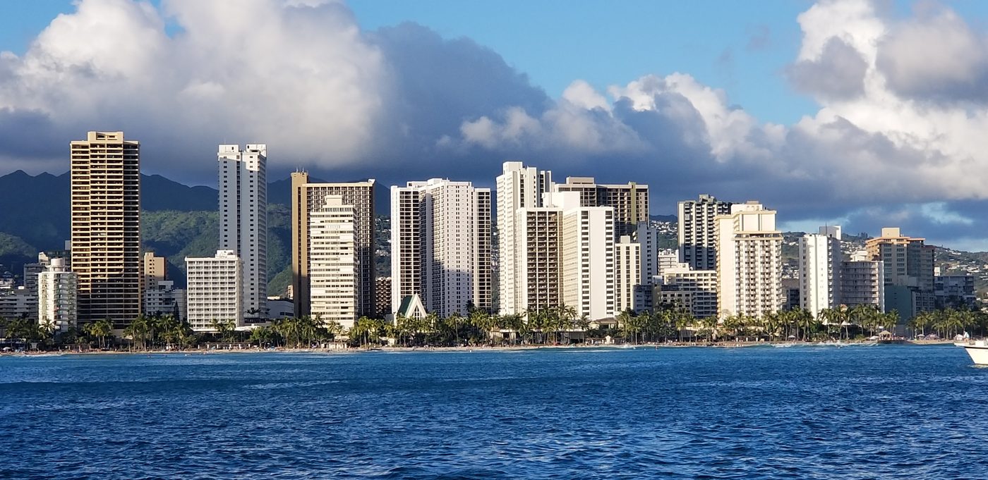 Waikiki beach and Diamond Head in Honolulu