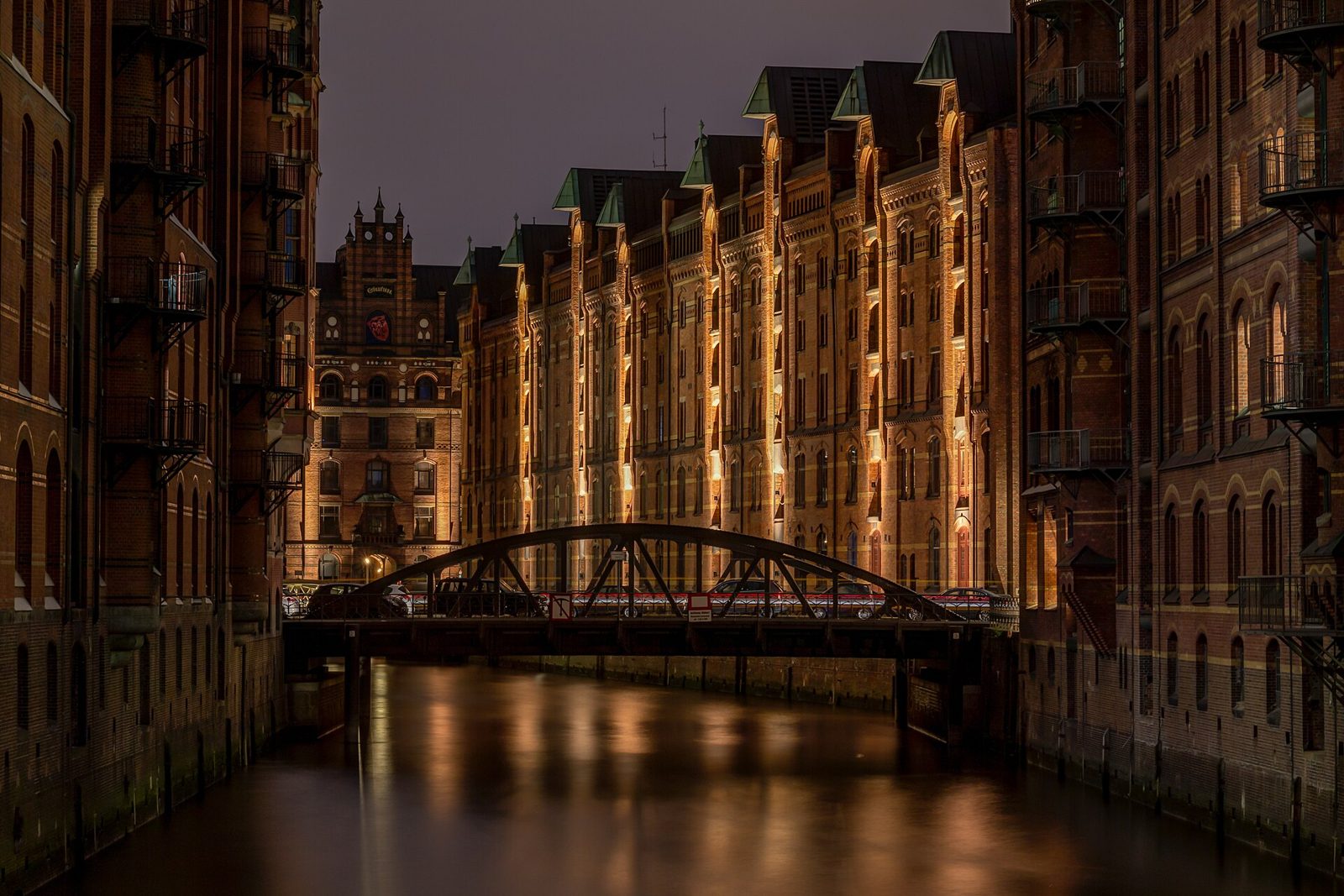 Speicherstadt Canals and Warehouse District Tour